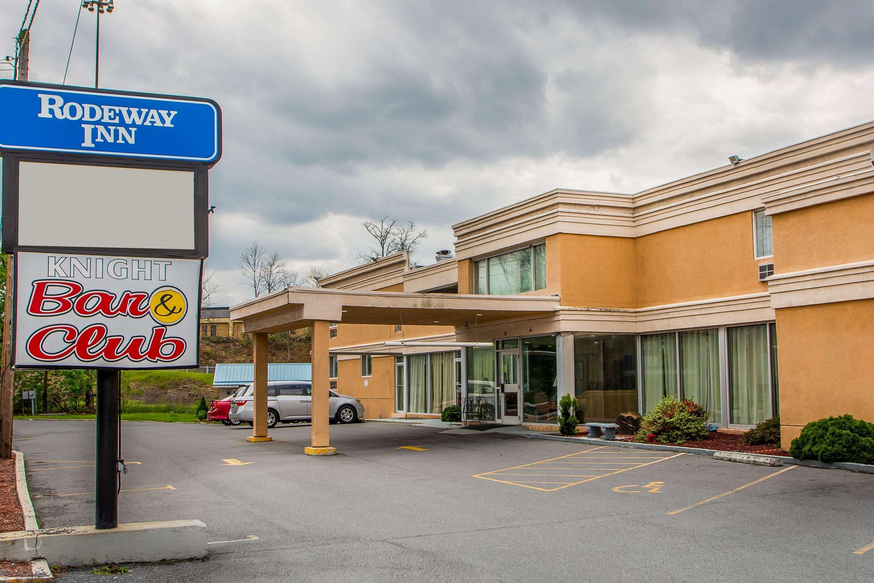 Rodeway Inn Bedford Buitenkant foto